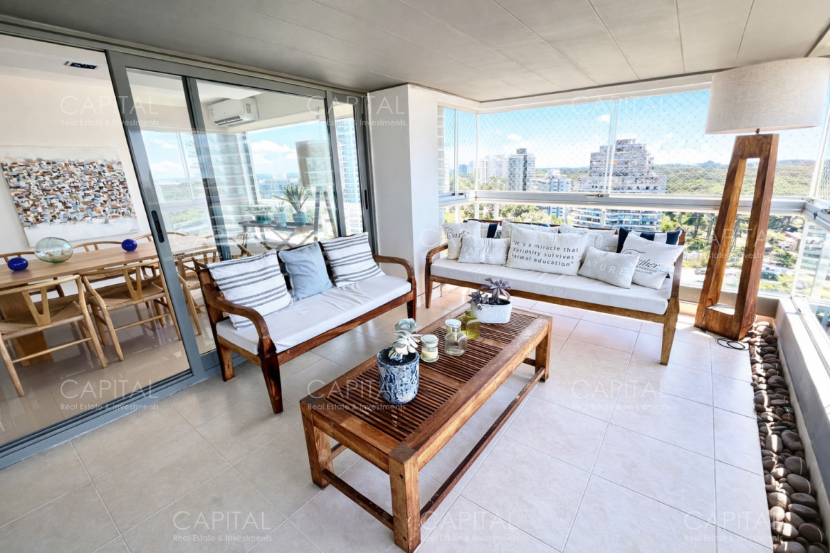 Apartamento ID.39686 - Penthouse en Venta zona brava