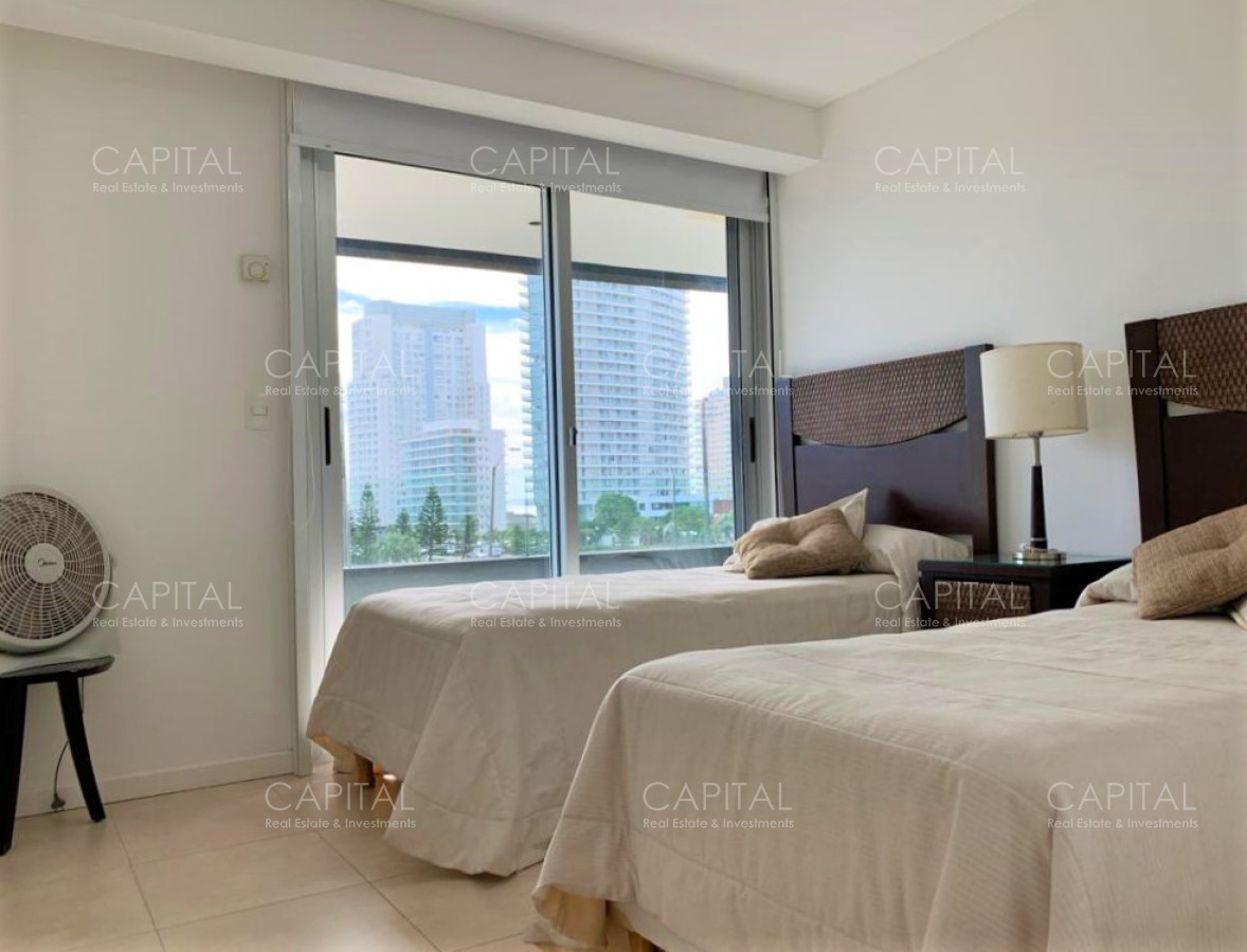 Apartamento ID.30716 - Apartamento de tres dormitorios, edificio con buenos servicios.