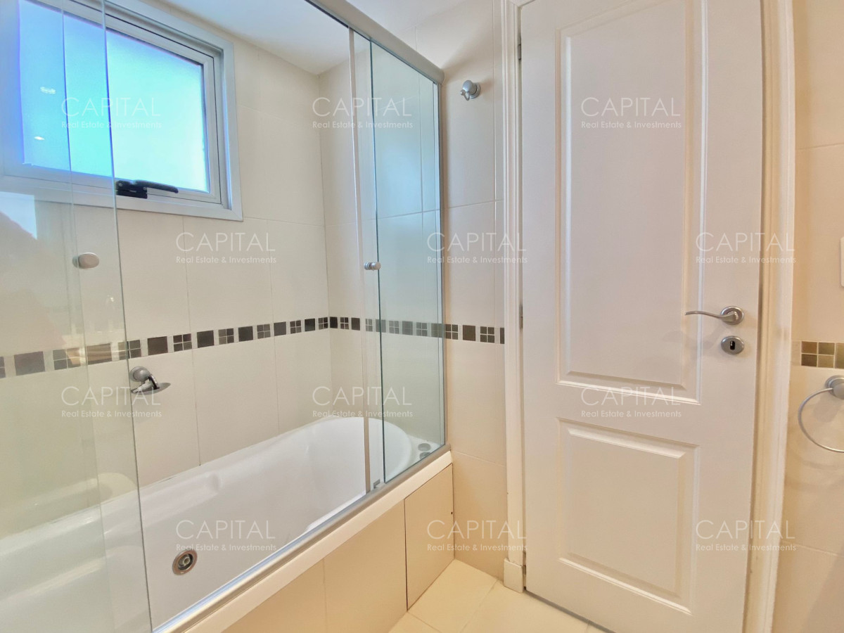 Apartamento ID.31832 - Apartamento en Venta de tres dormitorios, Punta del Este