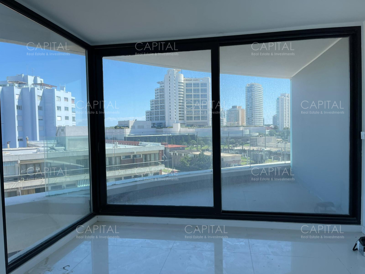 Apartamento ID.31141 - Apartamento Art Tower de Tres Dormitorios en Alquiler