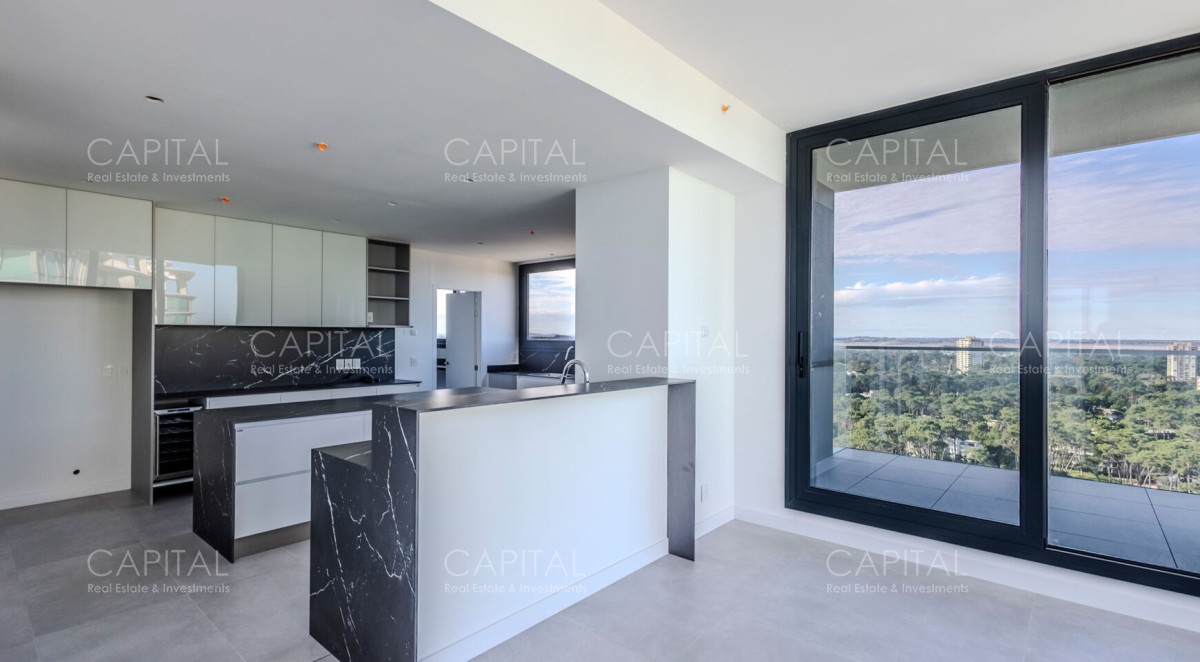Apartamento ID.37953 - Penthouse en edificio Venetian Playa Mansa en Venta