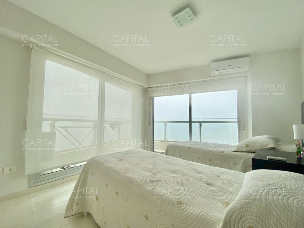 Apartamento ID.33186 - Apartamento de tres suites y dependencia con vista al mar Punta del Este.