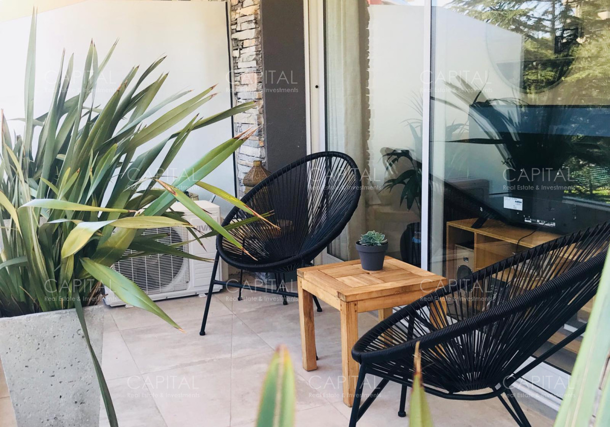 Apartamento ID.26592 - Moderno Apartamento de Dos Dormitorios con Balcón en Venta - Punta del Este