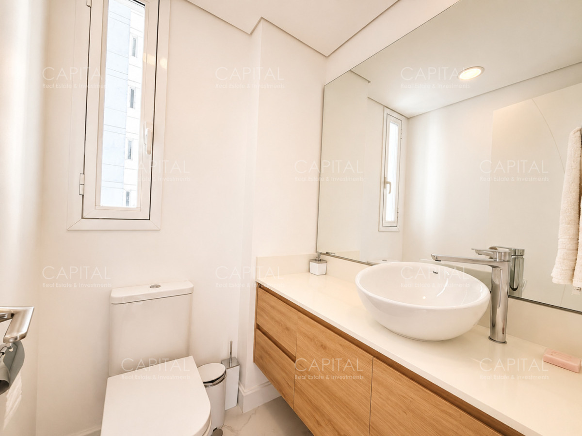 Apartamento ID.37058 - Paramount Tower de dos dormitorios frente al mar en Venta Playa Mansa Punta del este