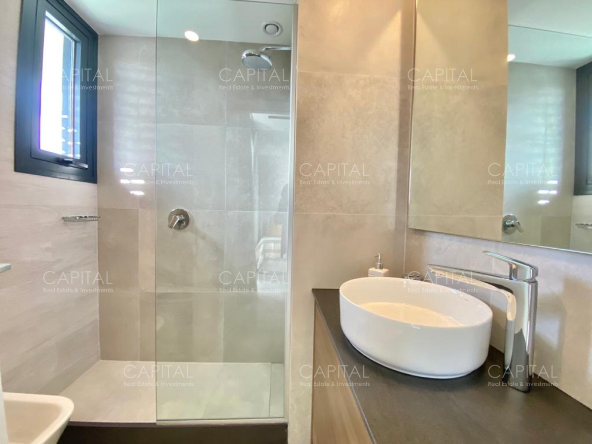 Apartamento ID.34588 - Venetian Punta Del Este Apartamento frente al mar de tres dormitorios mas dependencia en Venta