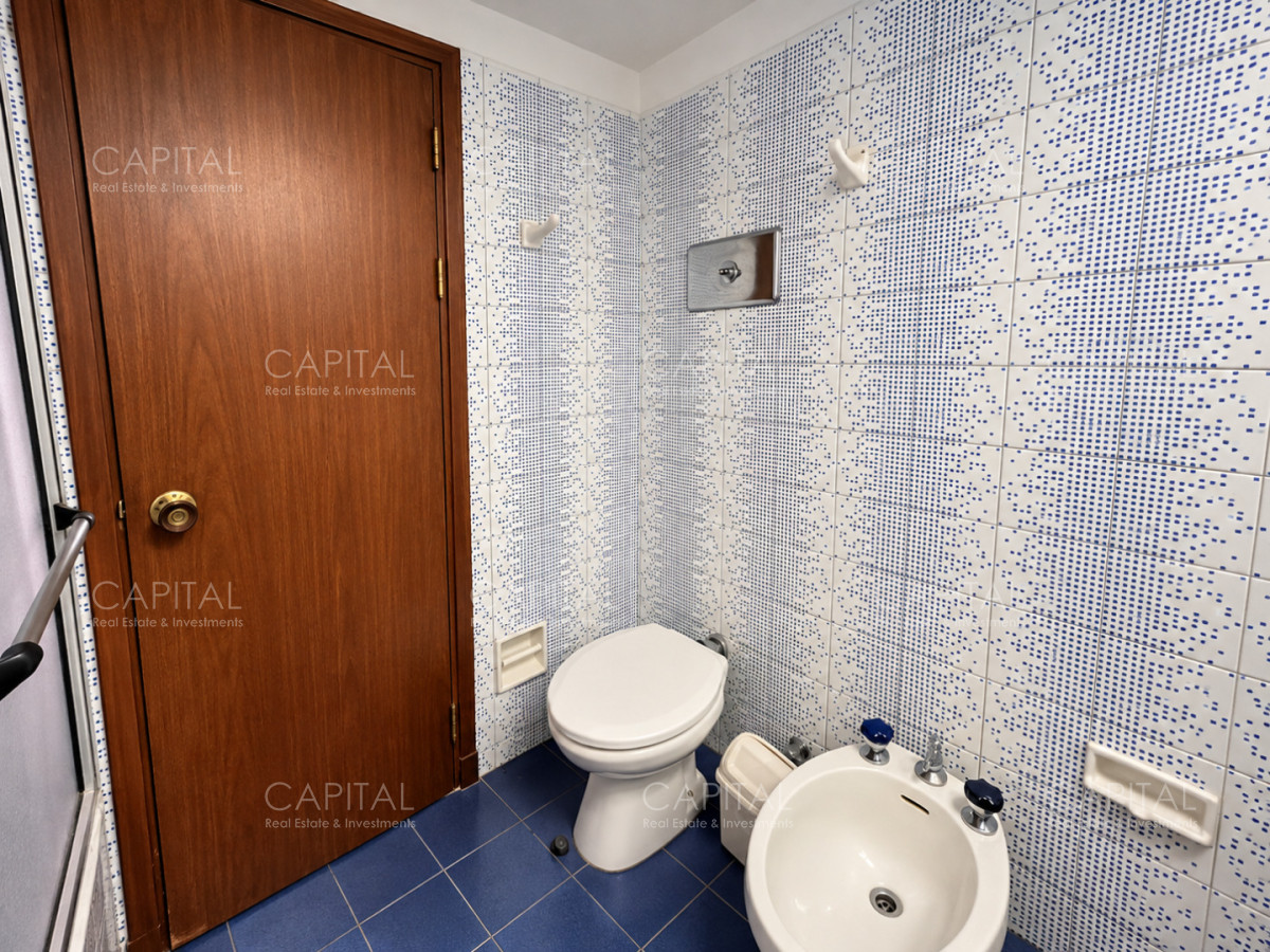Apartamento ID.40808 - Apartamento en venta en Península, Punta del Este, ubicado a 100 metros del mar.