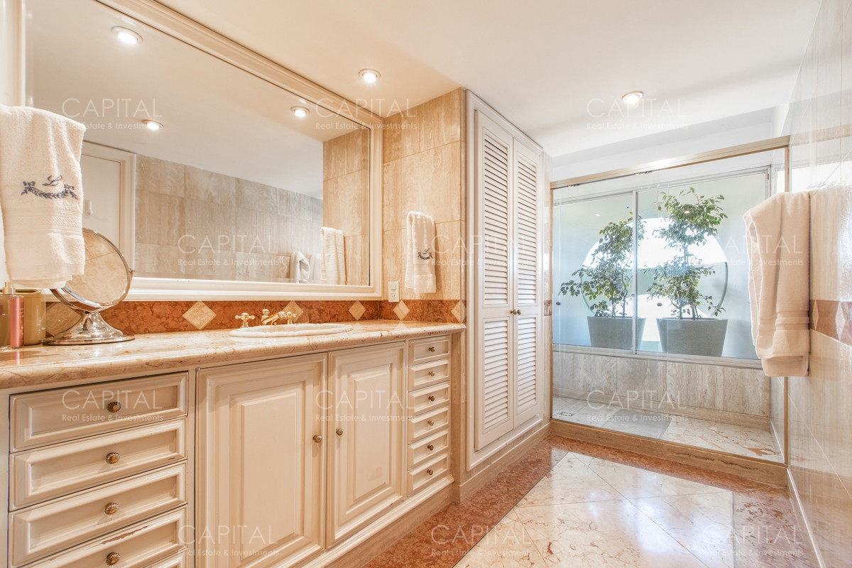 Apartamento ID.34785 - Apartamento frente al mar en Playa Brava en Venta