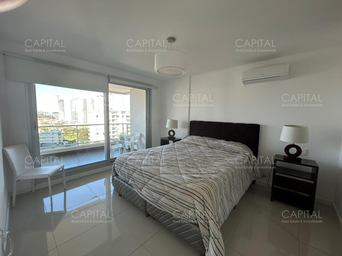 Apartamento ID.35219 - Apartamento en venta, edificio con servicios de categoría. 