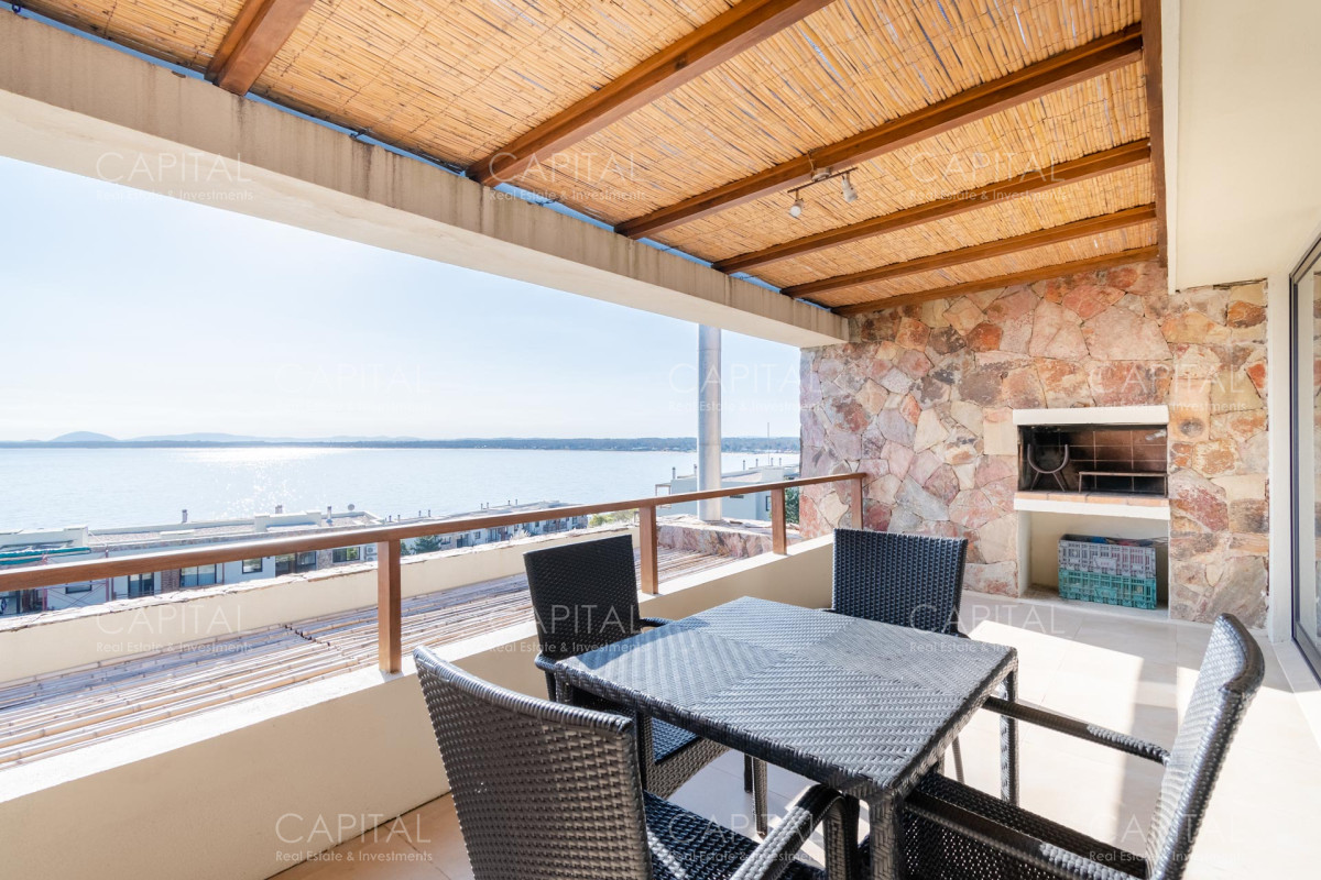 Apartamento ID.28877 - Departamento en venta de dormitorio y medio con dos baños en complejo privado de Punta Ballena