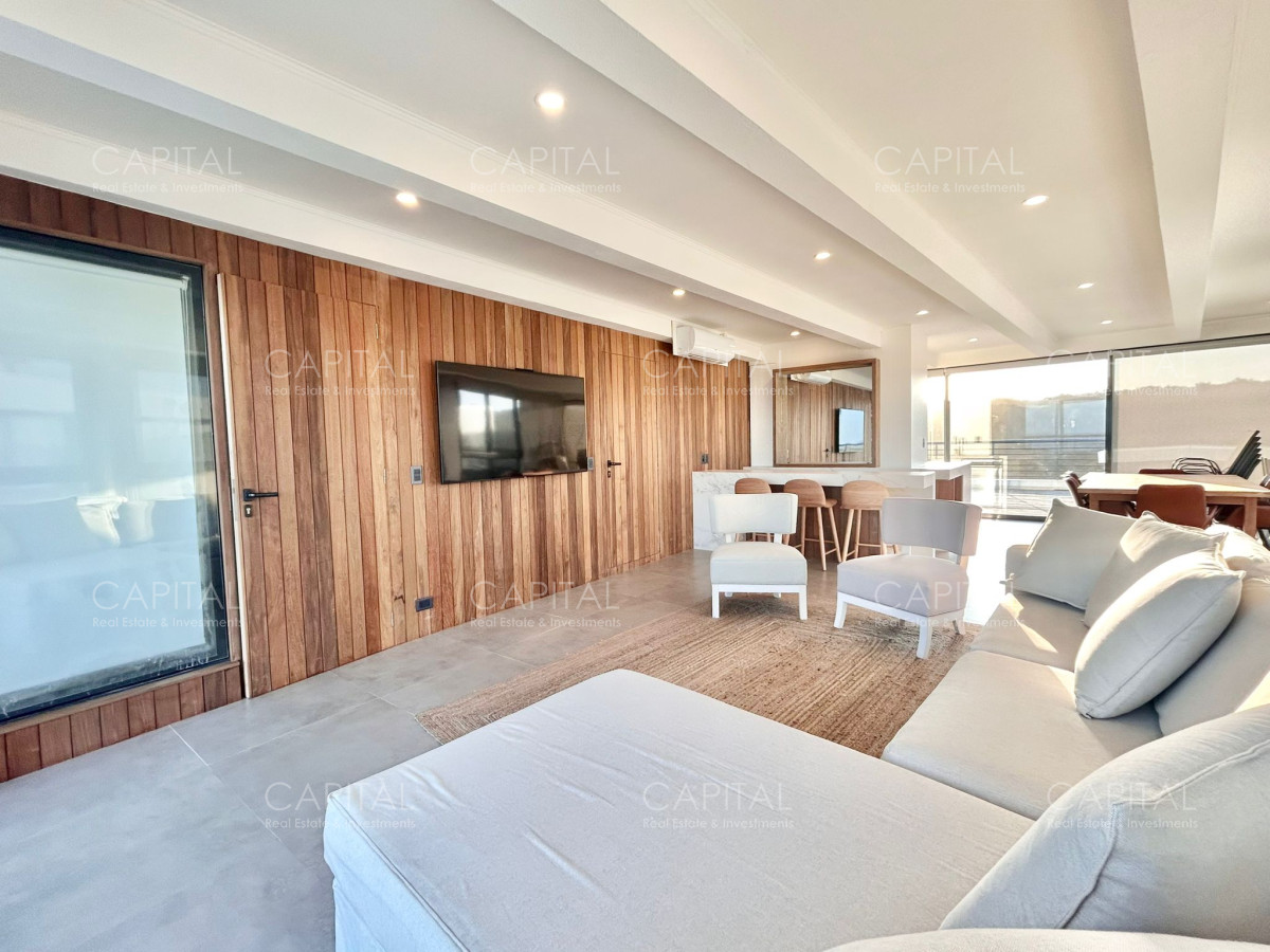 Apartamento ID.26732 - Venta Departamento Pent House Playa Brava Primera Linea Punta del Este