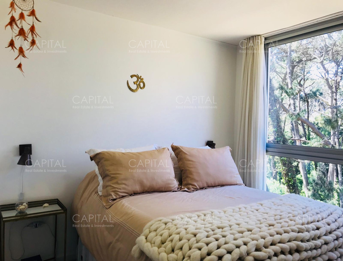 Apartamento ID.26592 - Moderno Apartamento de Dos Dormitorios con Balcón en Venta - Punta del Este