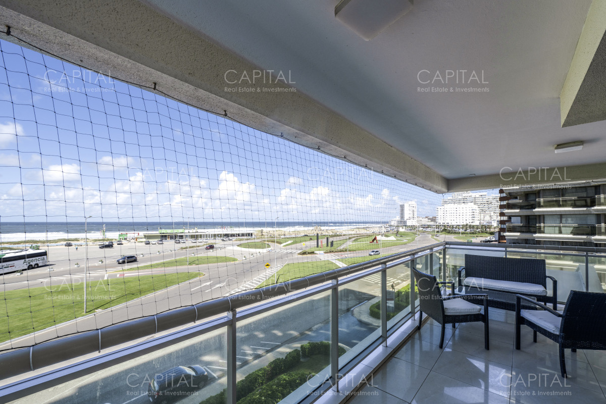 Apartamento ID.37932 - Departamento en Imperiale Punta del Este Venta de Tres Dormitorios en Playa Brava 
