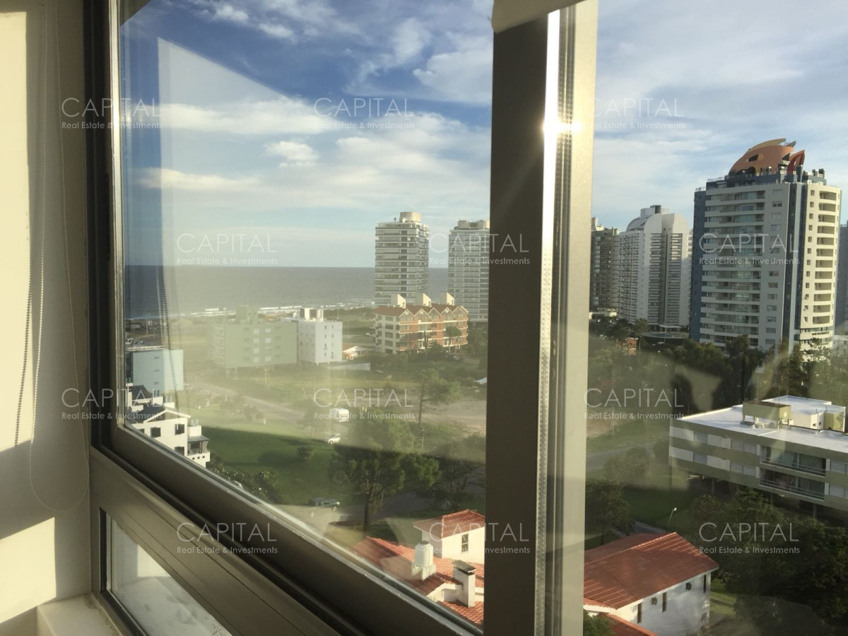 Apartamento ID.25860 - Venta y alquiler anual o invernal de apartamento en Playa Brava, Punta del Este