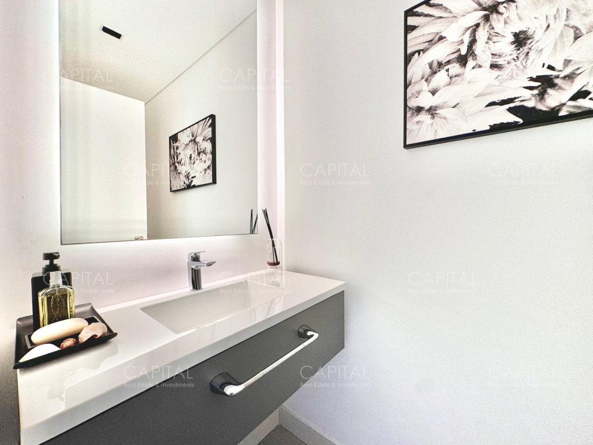 Apartamento ID.32036 - Apartamento de tres dormitorios en Le Parc, Primera fila en playa brava en venta