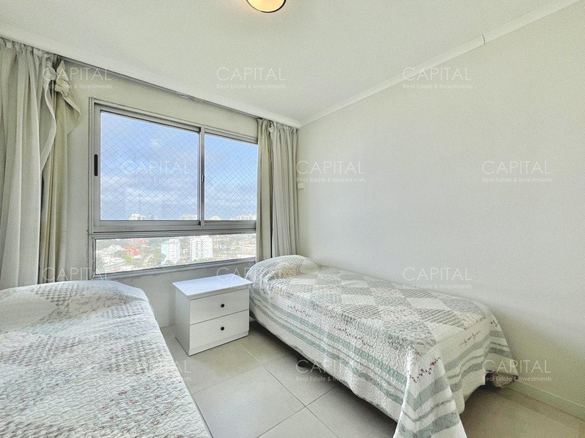 Apartamento ID.34303 - Apartamento de dos dormitorios en alquiler anual en playa brava, punta del este.