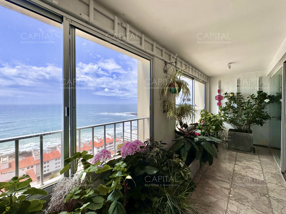 Apartamento ID.37407 - Apartamento de tres dormitorios y dependencia en Venta Punta del Este