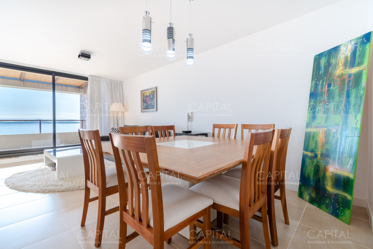 Apartamento ID.28877 - Departamento en venta de dormitorio y medio con dos baños en complejo privado de Punta Ballena