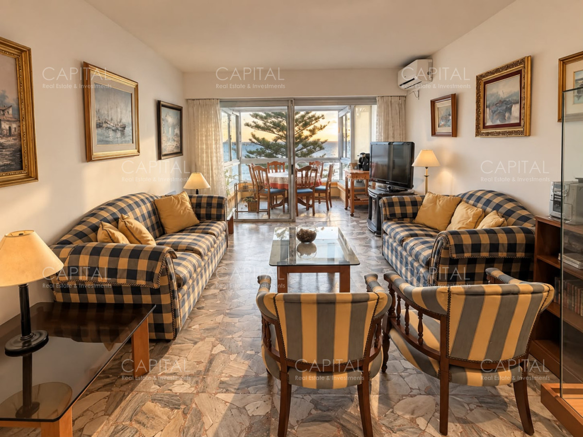 Apartamento ID.40884 - Departamento primera linea en venta Punta del Este-edificio malecón