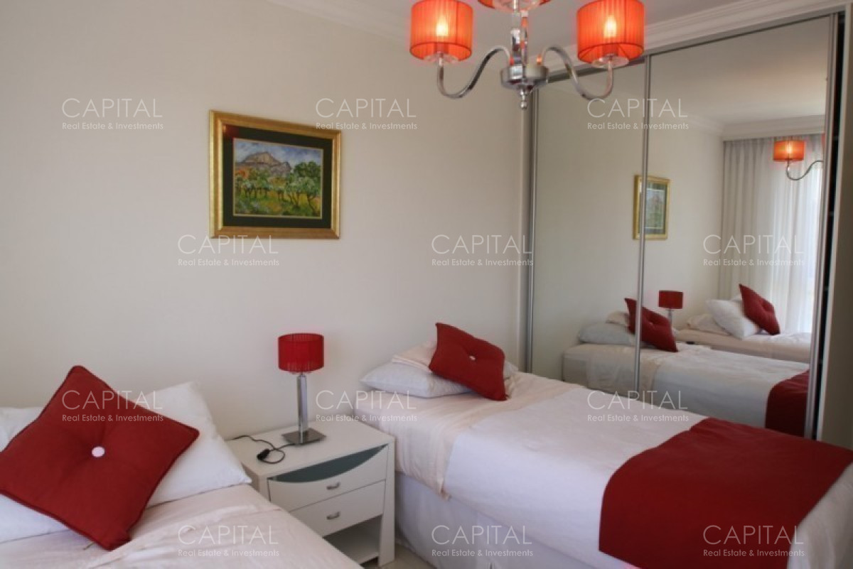 Apartamento ID.37114 - Depto primera linea de Playa Mansa con parrillero