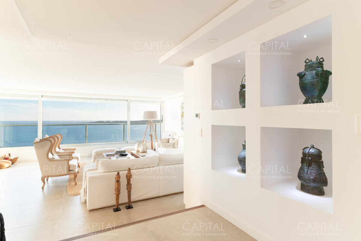 Apartamento ID.36586 - Exclusivo departamento totalmente reformado de 4 suites en Playa Mansa