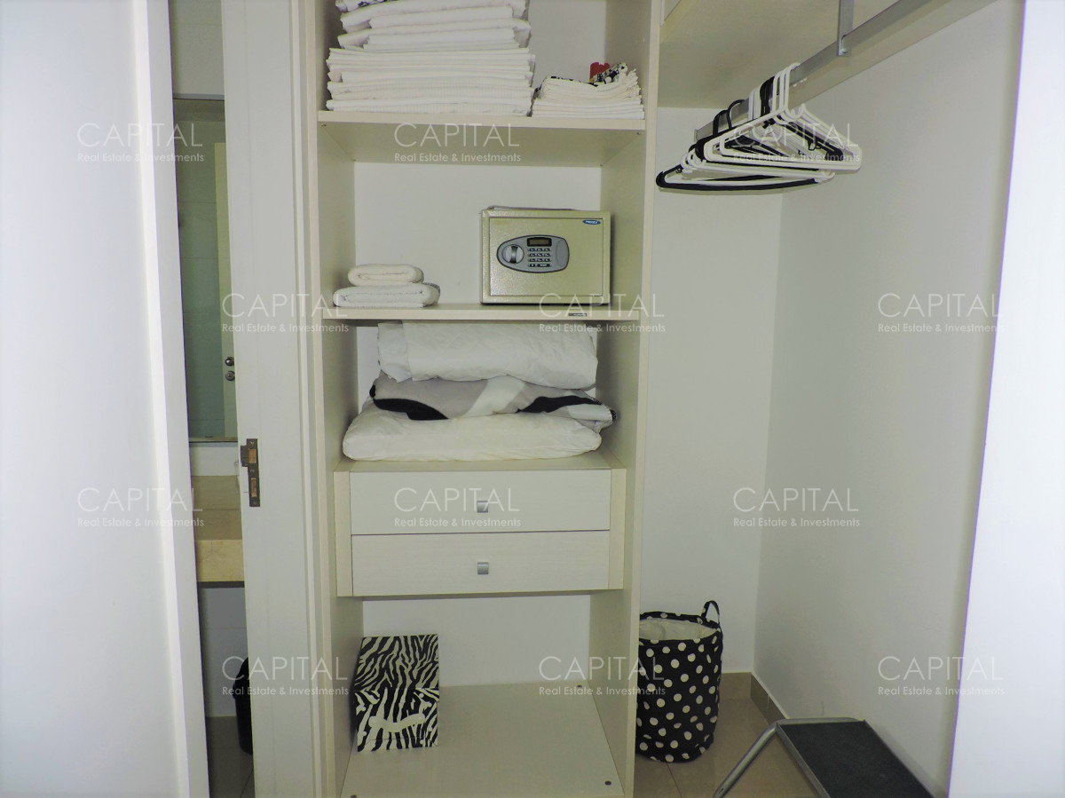 Apartamento ID.37022 - Moderno semipiso 3 dormitorios y dependencia en Playa Brava
