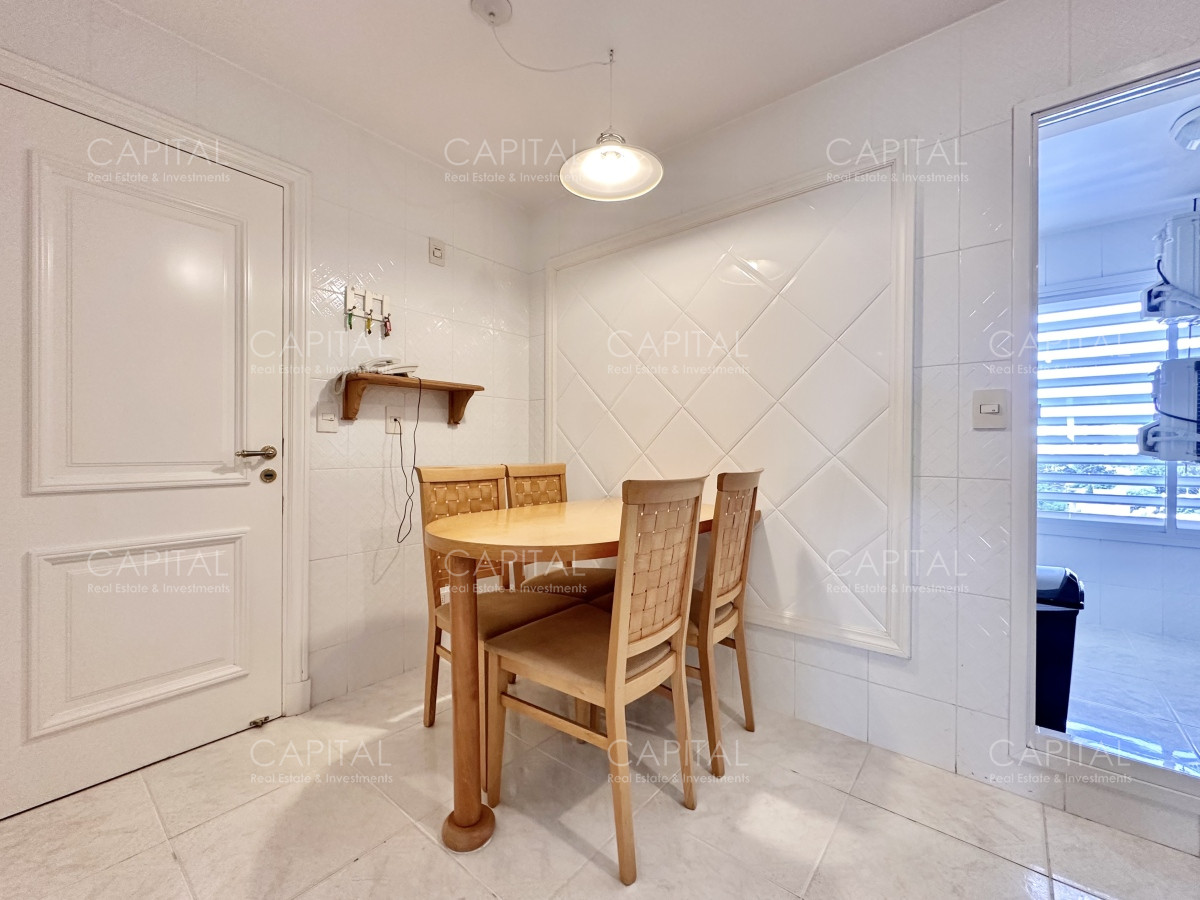 Apartamento ID.28602 - Coral Tower Apartamento en excelente torre frente a Playa Mansa en parada 5. Vista plena al mar e Isla de Gorriti