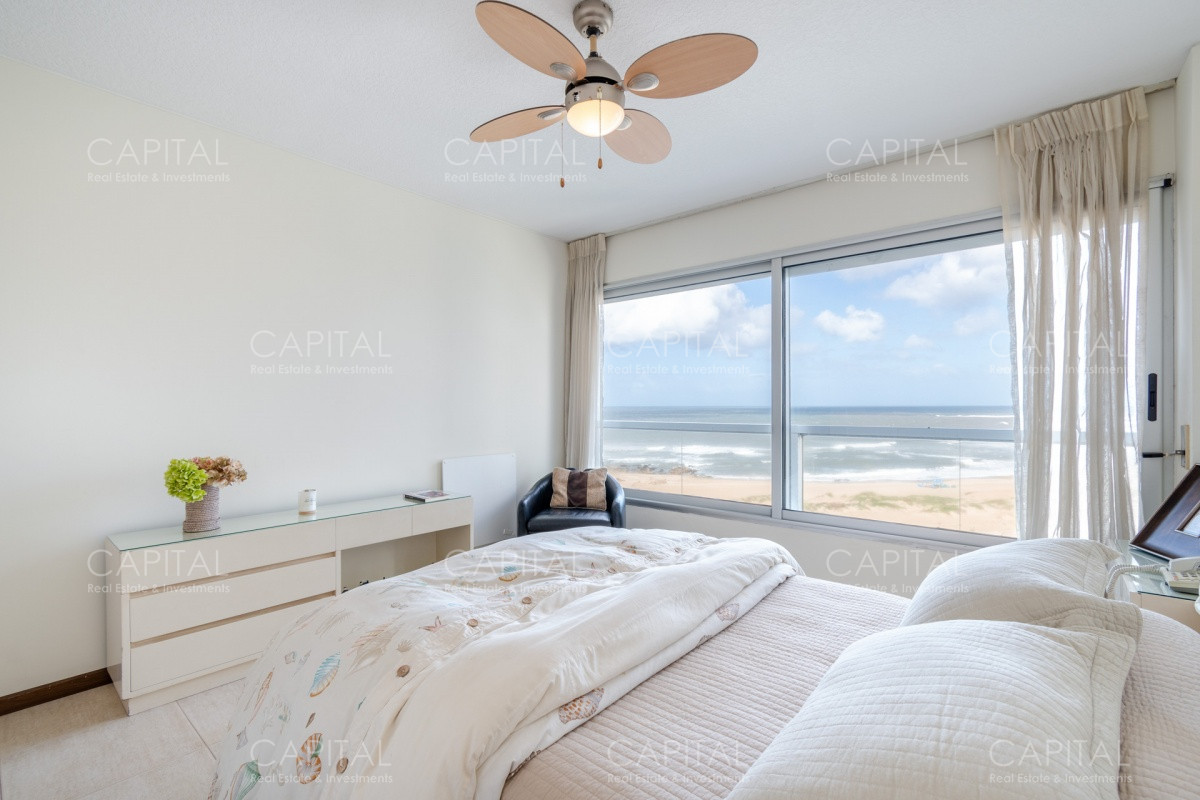 Apartamento ID.30942 - Venta de amplio apartamento sobre playa Brava íntegramente reciclado