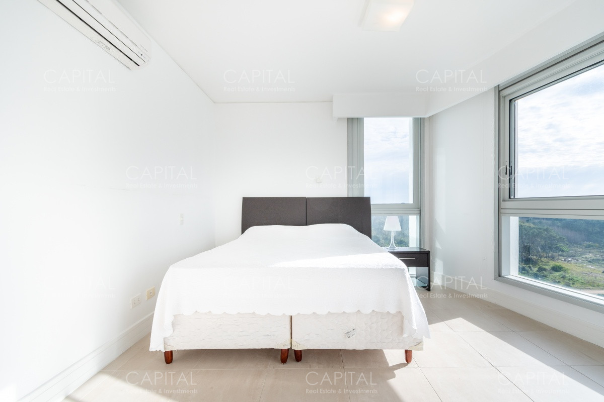 Apartamento ID.28119 - Departamento Le Parc Punta del Este En Venta Tres Dormitorios Mas Dependencia