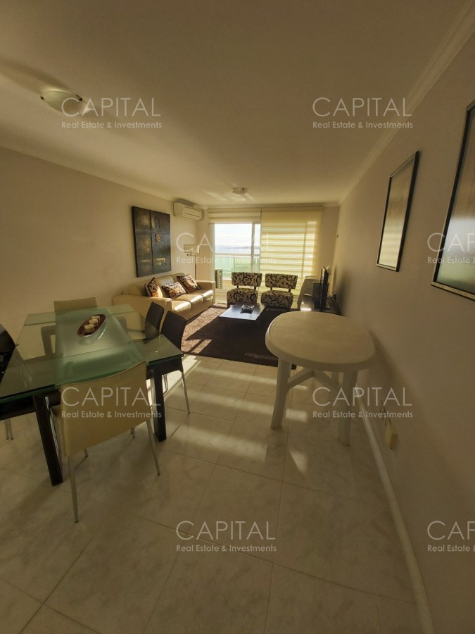 Apartamento ID.31117 - Venta de apartamento tres dormitorios sobre playa Mansa en inmejorable ubicación