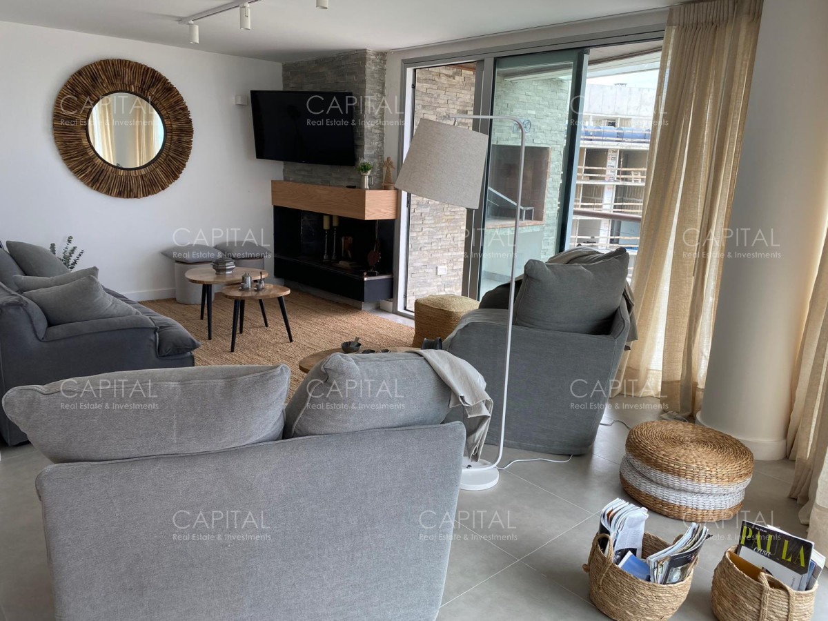 Apartamento ID.38643 - Penthouse Duplex en edificio Isabel en playa Mansa Punta del Este