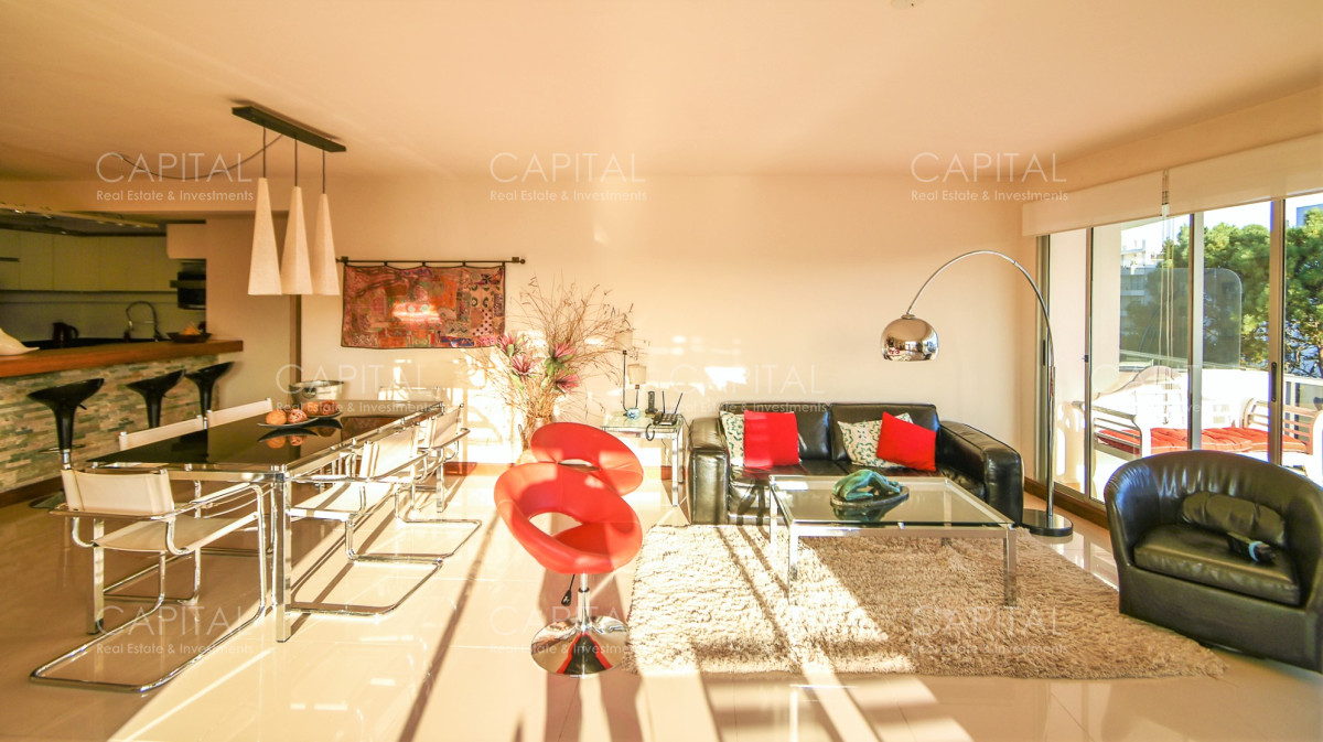 Apartamento ID.28872 - Excelente Apartamento de Tres Dormitorios frente al Mar - Punta Este