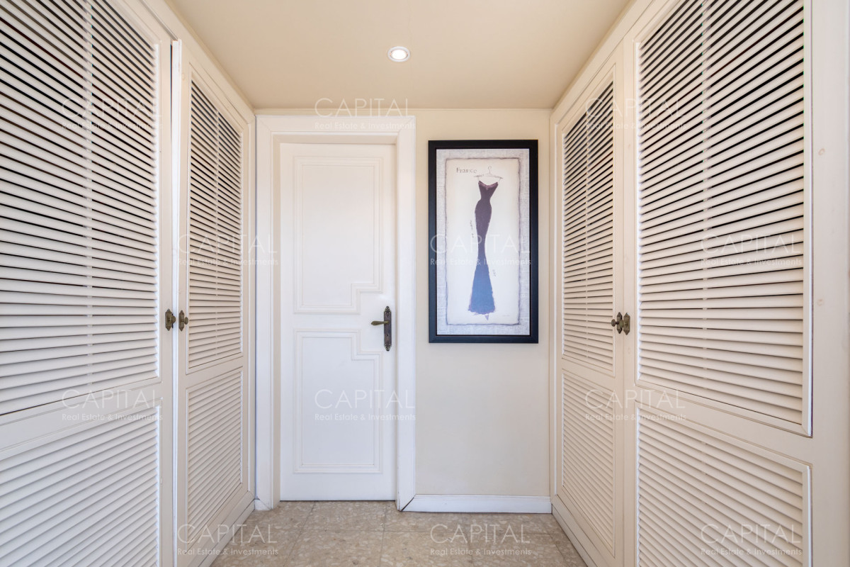 Apartamento ID.30607 - Penthouse de Cuatro Dormitorios frente al Mar - Venta Playa Mansa