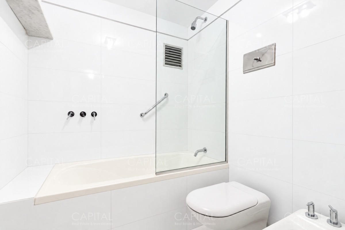 Apartamento ID.40971 - APARTAMENTO EN EDIFICIO MALECON RECICLADO 3 DORMITORIOS EN VENTA