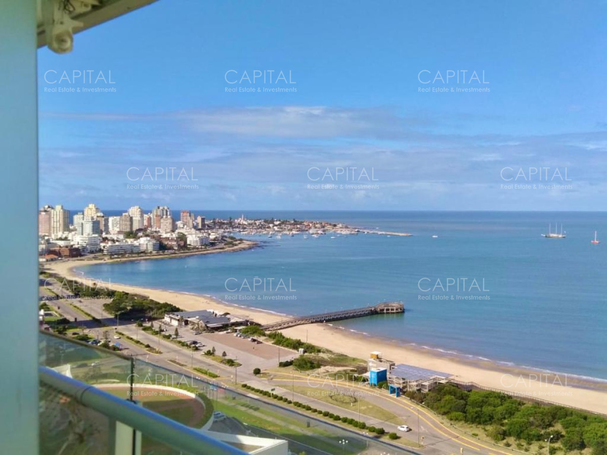 Apartamento ID.33186 - Apartamento de tres suites y dependencia con vista al mar Punta del Este.