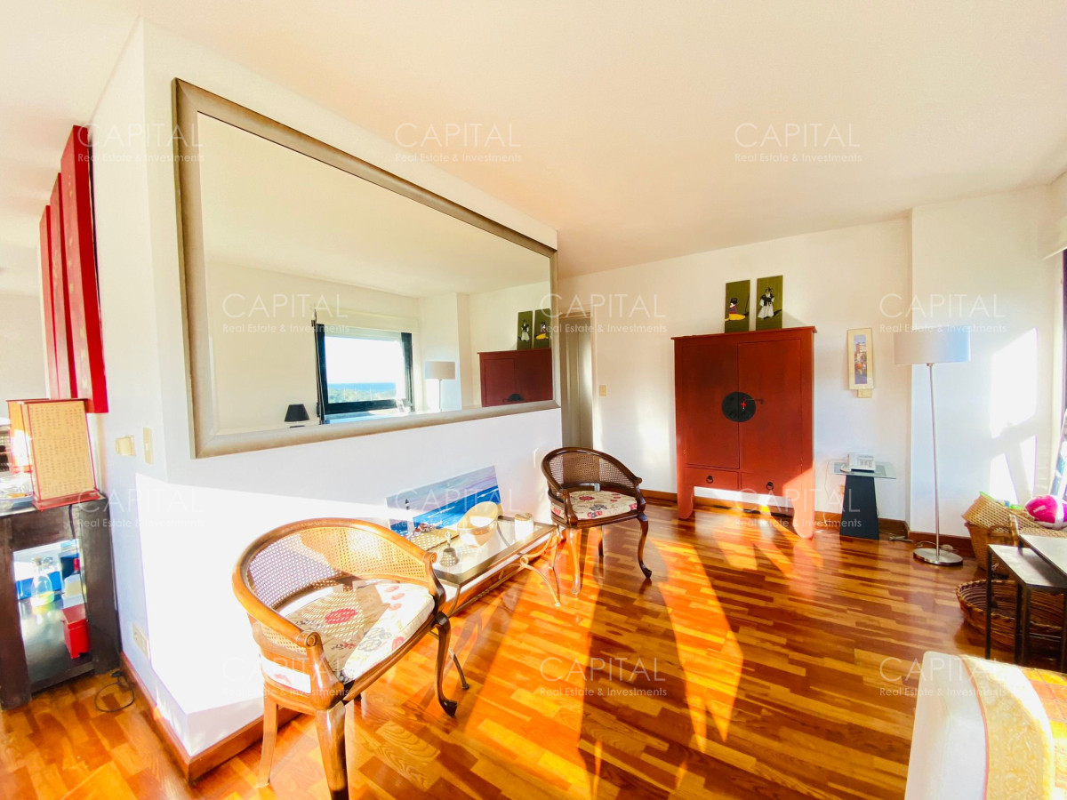 Apartamento ID.34603 - Apartamento en Alquiler Primera Linea Tres dormitorios con Parrillero