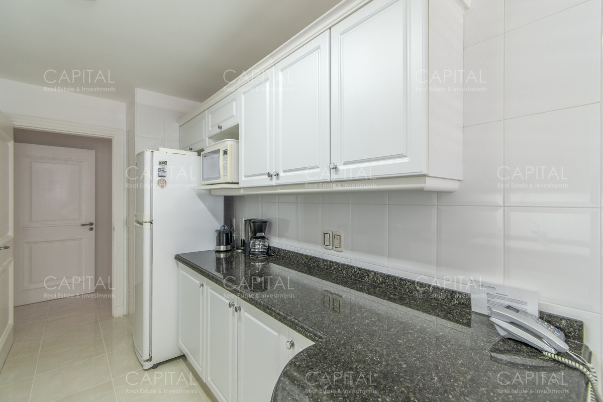 Apartamento ID.33697 - Apartamento en Le Jardin de tres dormitorios y dependencia de servicio en Venta Punta del Este en venta