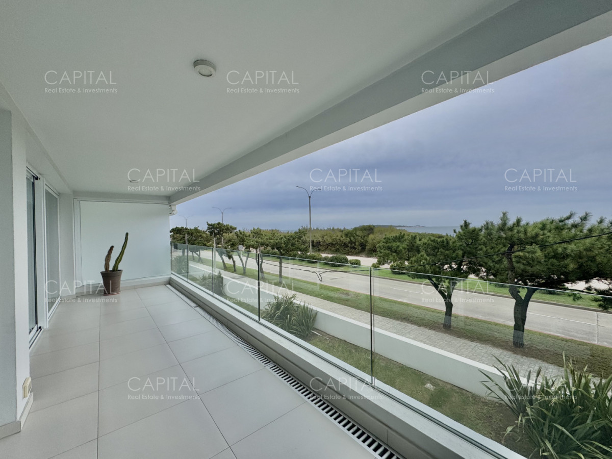 Apartamento ID.34832 - Apartamento de dos dormitorios y dependencia en Horizonte Playa Mansa