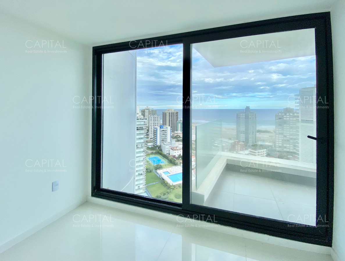 Apartamento ID.32662 - Apartamento en alquiler anual, Art Tower Punta del Este.