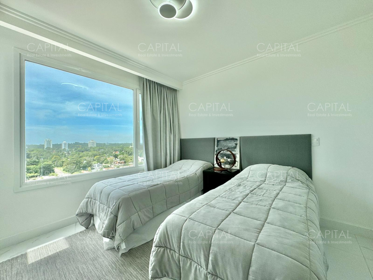 Apartamento ID.35372 - Paramount Tower Punta del Este Dos Dormitorios en Alquiler