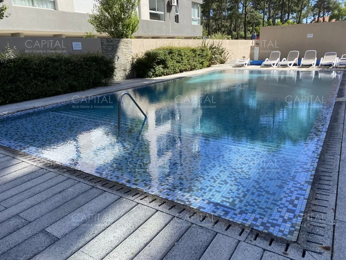 Apartamento ID.35212 - Apartamento en venta de un dormitorio con vista a Playa Mansa.