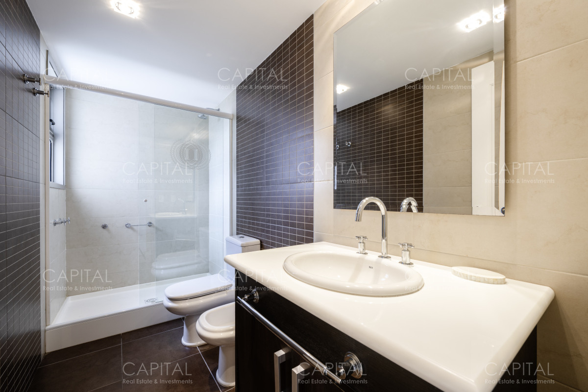 Apartamento ID.37933 - Imperiale Esquinero Departamento en Venta de Tres dormitorios en Playa Brava 