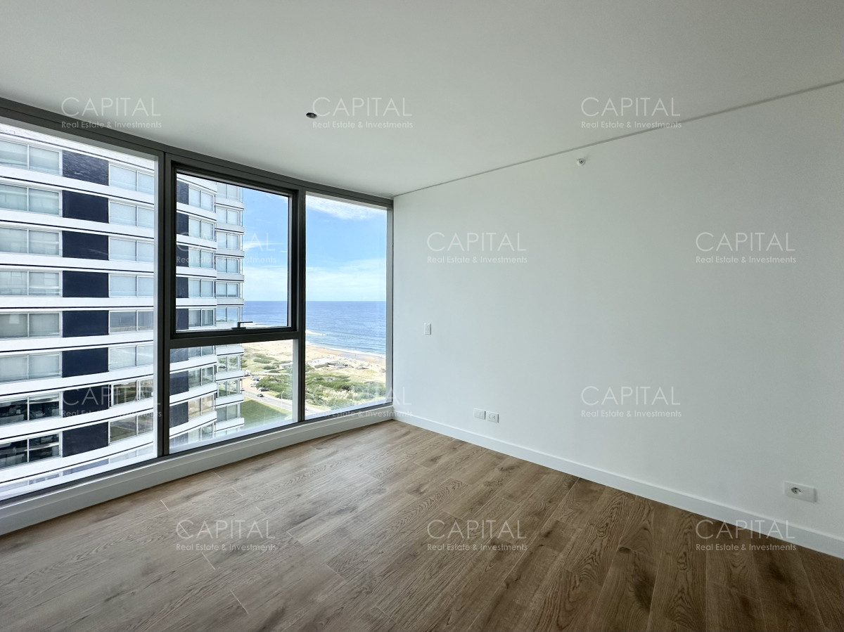 Apartamento ID.36060 - Apartamento primera linea de tres dormitorios. Punta del Este - Trump Tower en Venta