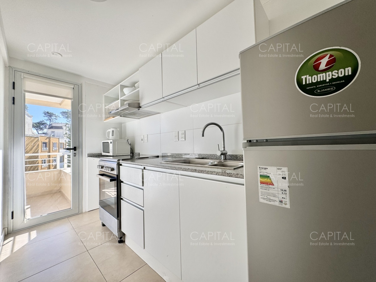 Apartamento ID.36334 - Apartamento de dos dormitorios con parrillero propio en venta, Punta del Este.