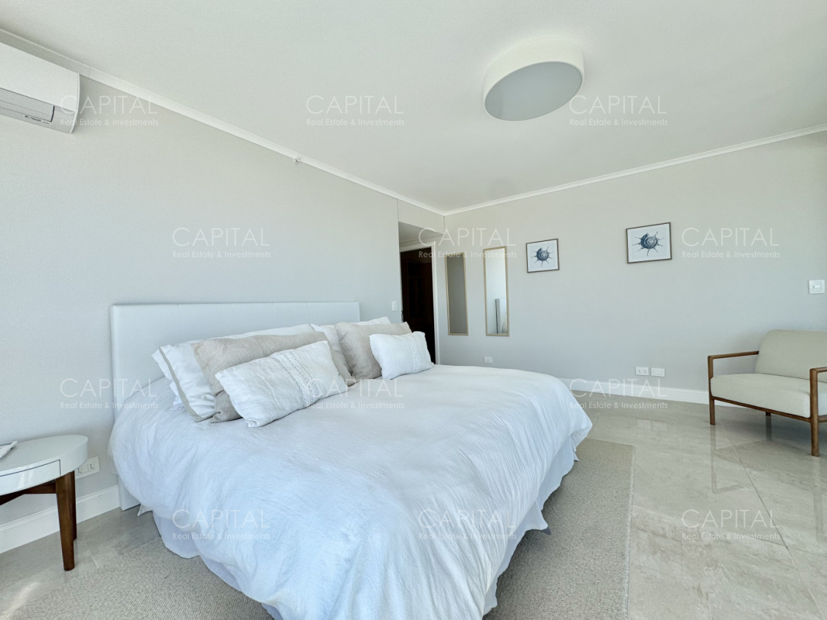 Apartamento ID.39295 - Le Parc esquinero piso alto en playa brava en venta