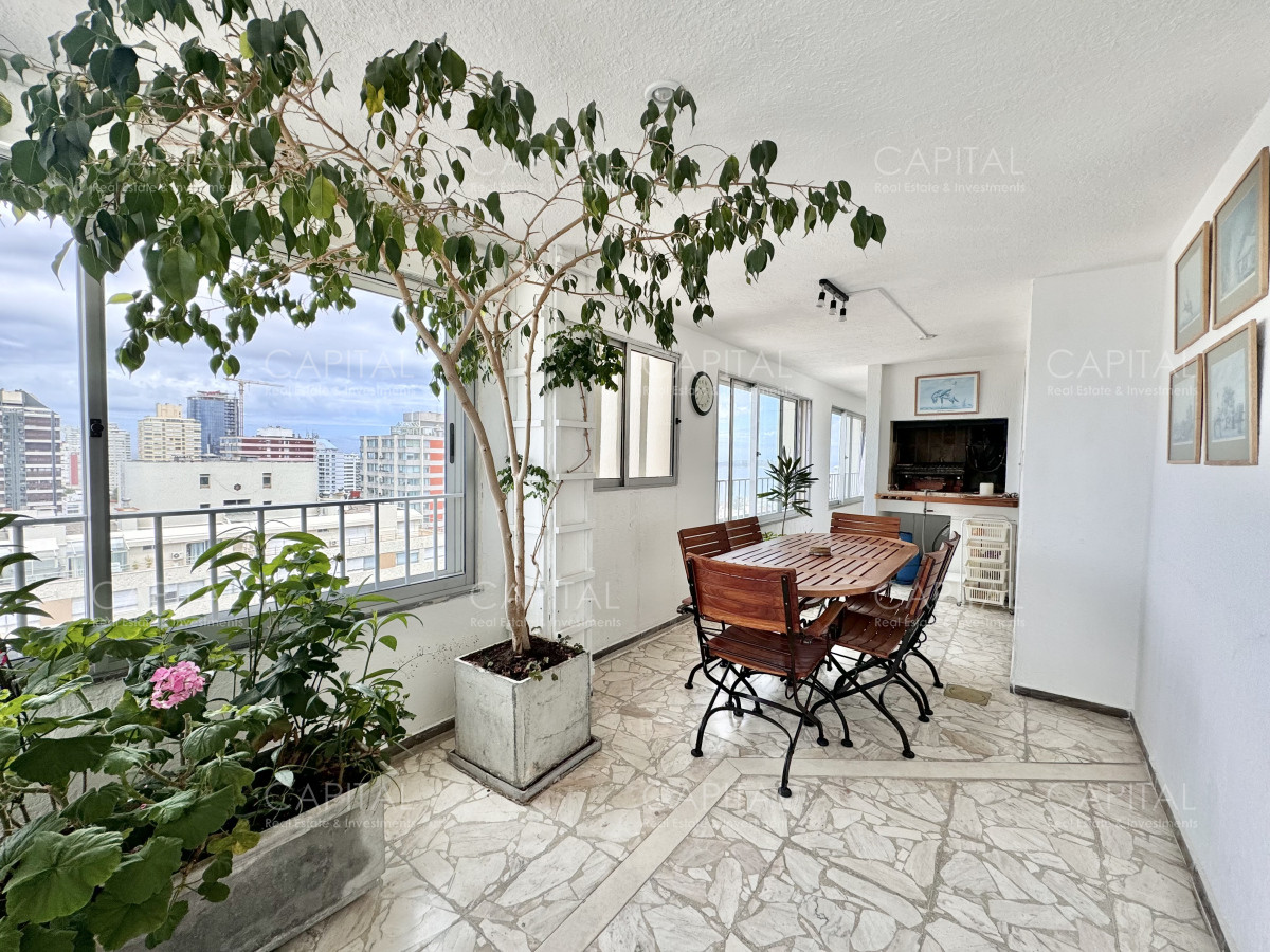 Apartamento ID.37407 - Apartamento de tres dormitorios y dependencia en Venta Punta del Este