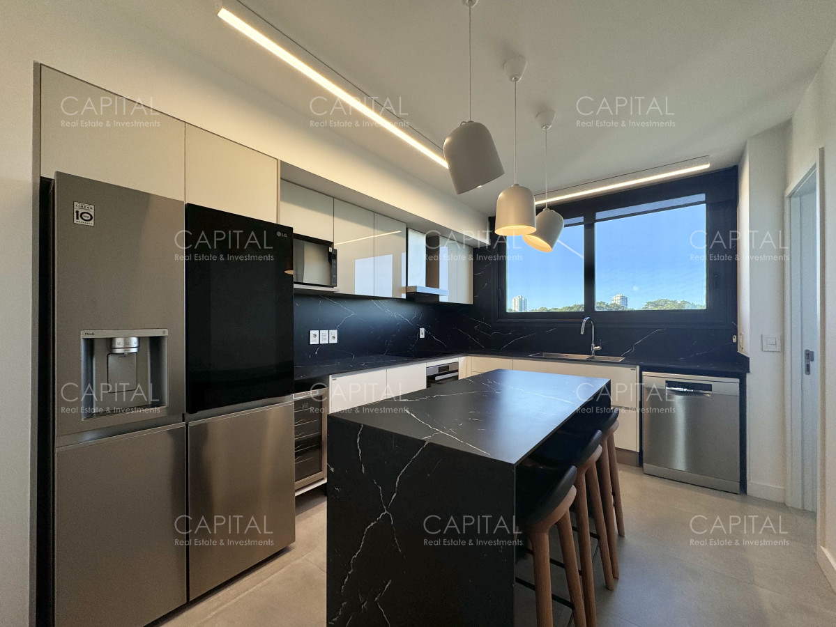 Apartamento ID.39049 - Venetian de tres dormitorios y dependencia 