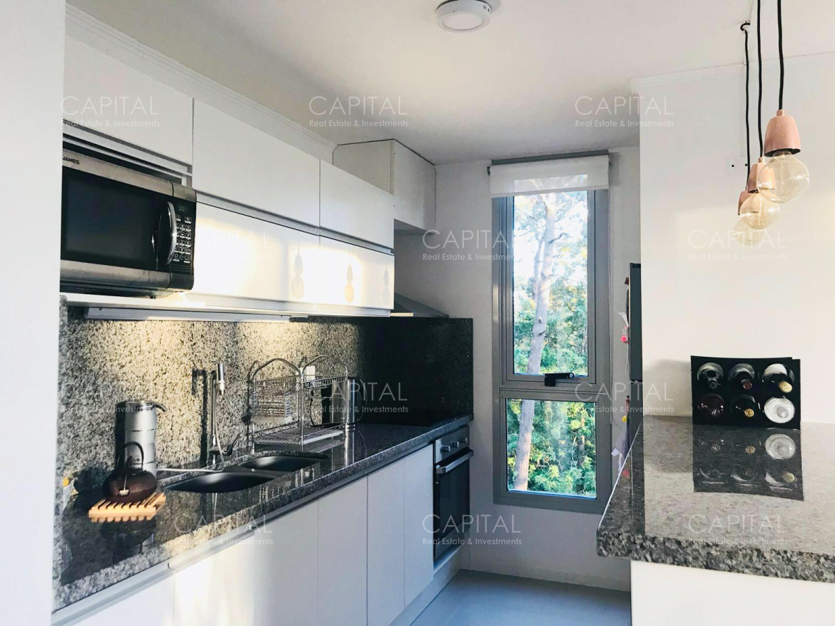 Apartamento ID.26592 - Moderno Apartamento de Dos Dormitorios con Balcón en Venta - Punta del Este