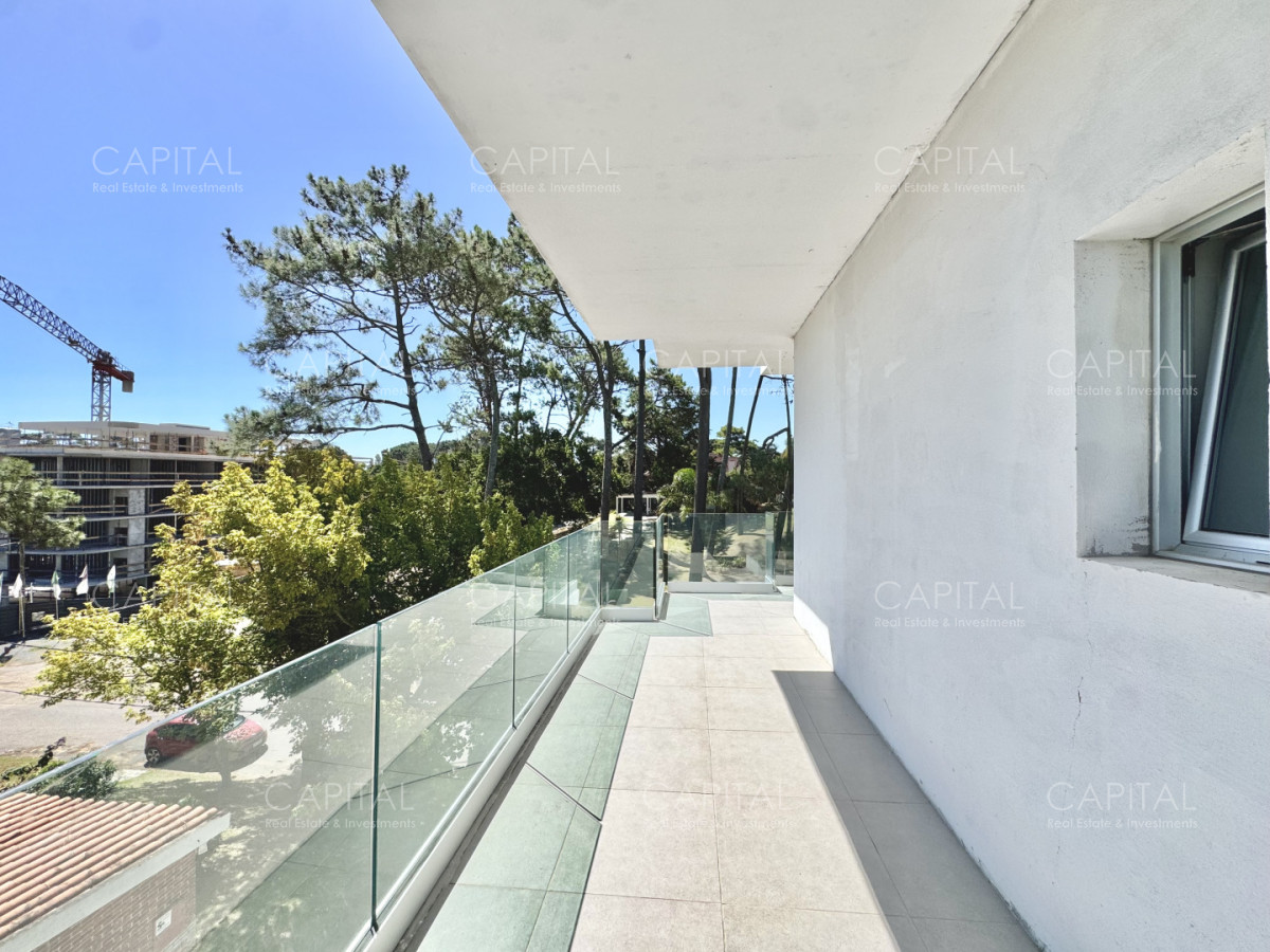 Apartamento ID.35237 - Apartamento en venta a estrenar en Playa Mansa - Punta del Este.