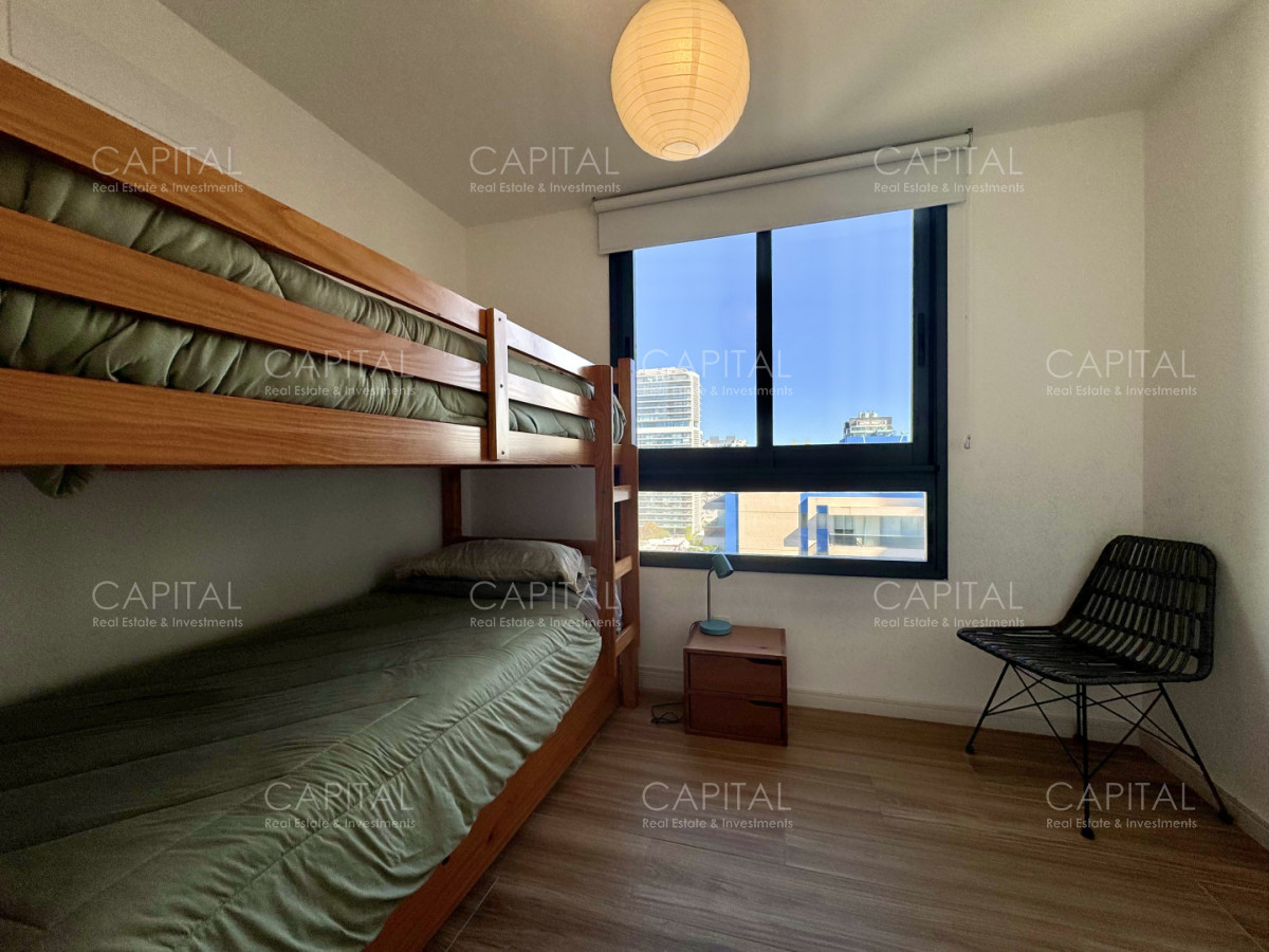 Apartamento ID.40078 - Apartamento de dos dormitorios en venta, Playa Brava, Punta del Este.