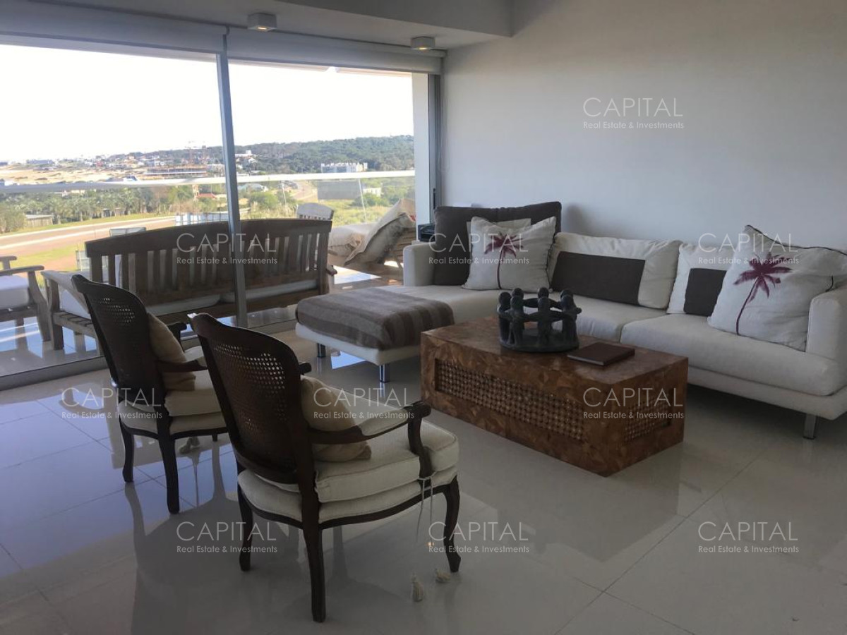 Apartamento ID.28086 - Departamento en venta 3 dormitorios en Manantiales en Bikini Beach